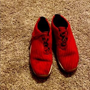 Jordan futures red and white